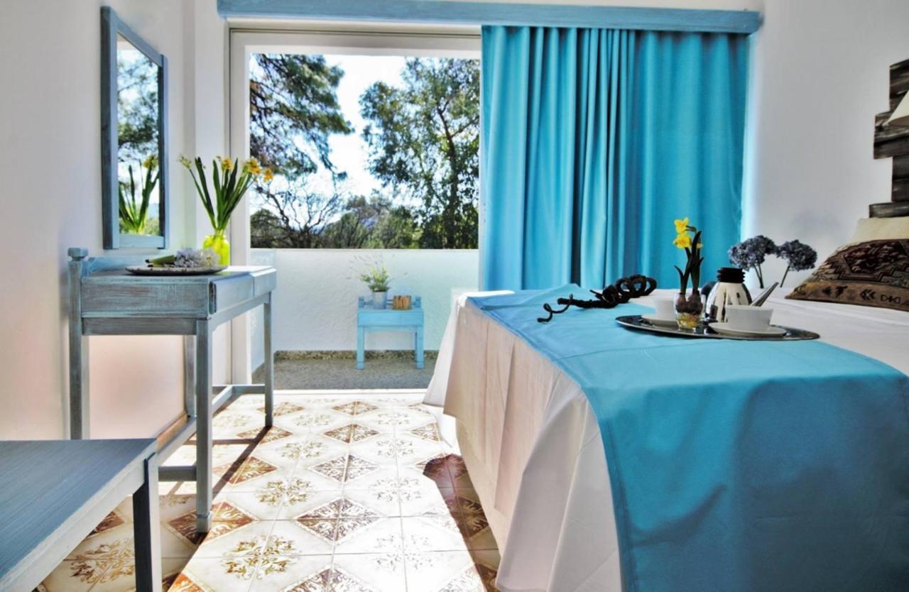 יאליסוס Trees Art Hotel מראה חיצוני תמונה
