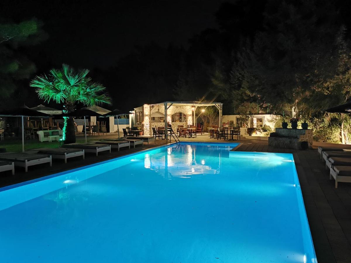 יאליסוס Trees Art Hotel מראה חיצוני תמונה