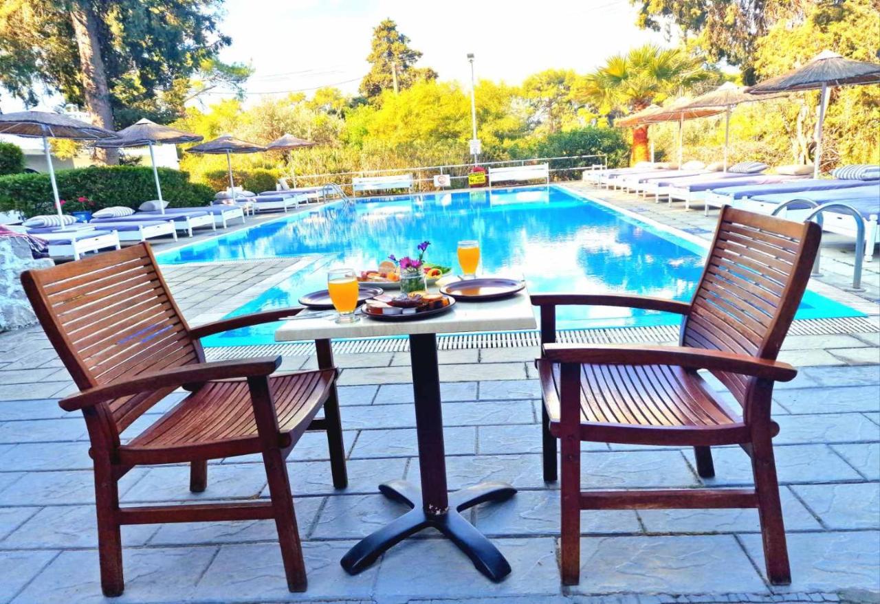 יאליסוס Trees Art Hotel מראה חיצוני תמונה